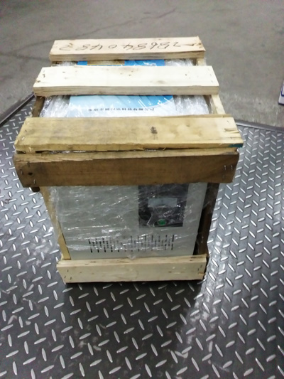 變壓器發貨現場 380V變200V變壓器打包發貨