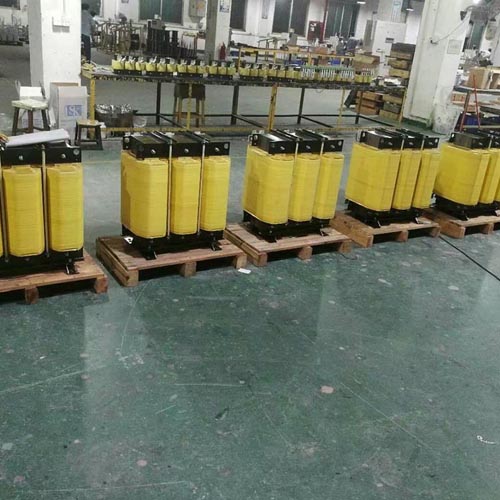 415V變380V轉(zhuǎn)升415V三相變壓器出口配套馬來西亞印度 415V變380V轉(zhuǎn)升415V三相變壓器出口配套馬來西亞印度