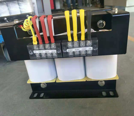 自動(dòng)化設(shè)備用三相變壓器