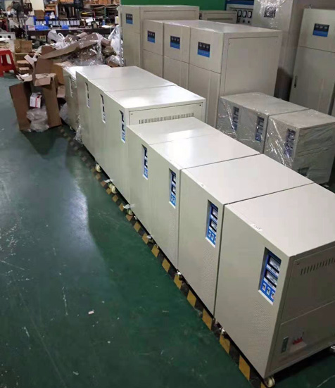 三相穩壓器專業維修服務 深圳穩壓器維修現場圖片