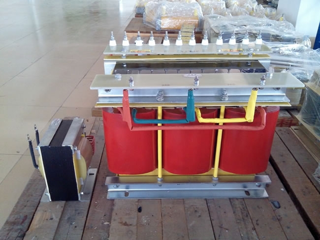 大功率三相隔離變壓器 200KVA三相隔離變壓器產(chǎn)品圖